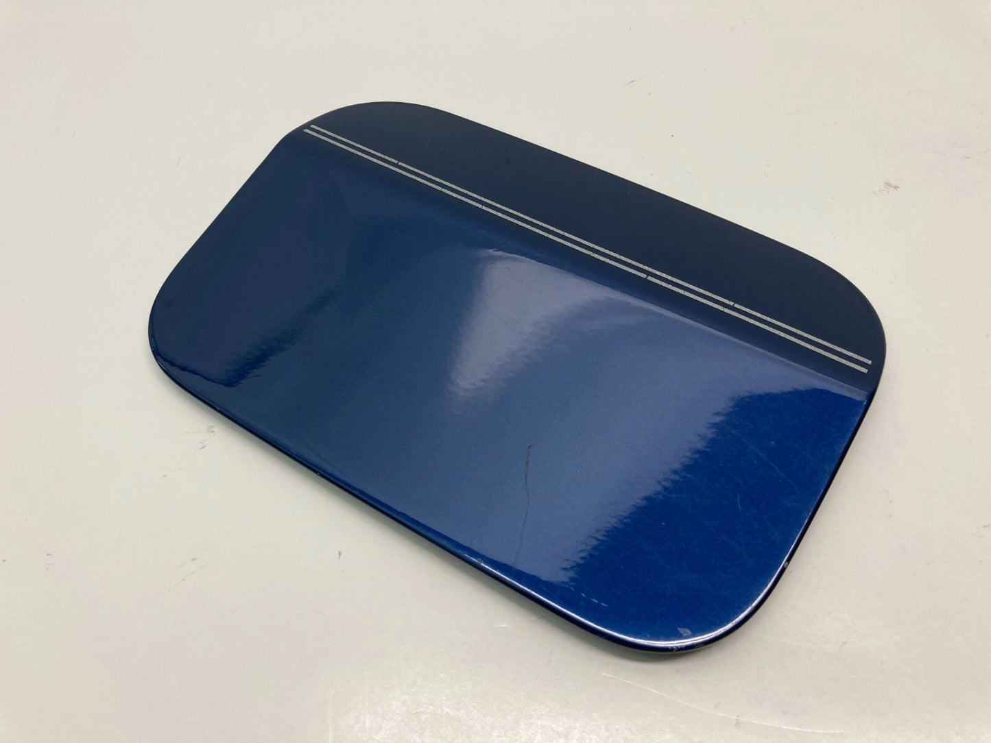 2004-2007 BMW 525I SEDAN FUEL GAS TANK DOOR FILLER LID COVER BLUE METALLIC OEM