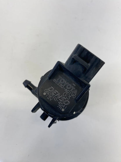 2014-2019 TOYOTA COROLLA WINDSHIELD WASHER PUMP MOTOR ASSEMBLY 85330-60190 OEM