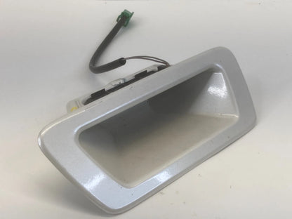 09-12 GMC ACADIA REAR TRUNK EXTERIOR LIFTGATE HANDLE HATCH WHITE 25948866 OEM