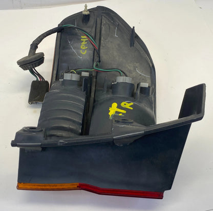 2002 2003 2004 HONDA ODYSSEY RIGHT PASSENGER OUTER TAIL LIGHT LAMP TAILLIGHT