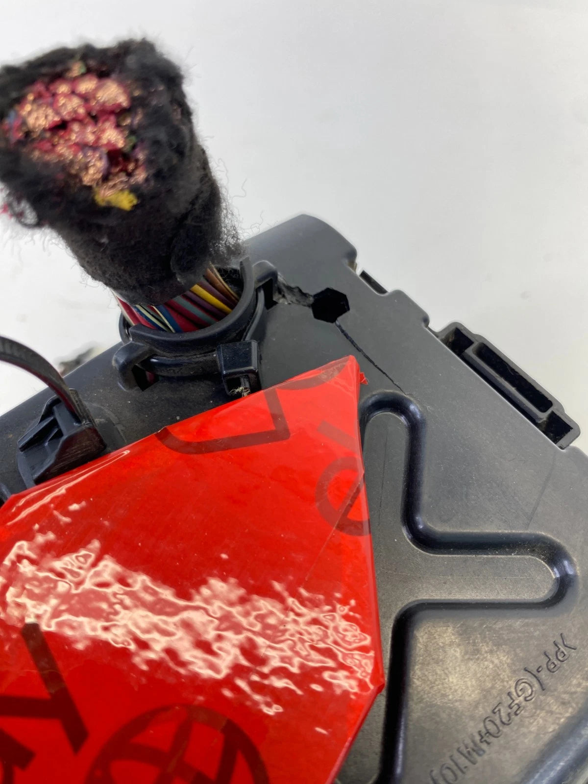 12 13 14 15 16 CHEVROLET SONIC 1.8L ENGINE FUSE RELAY BOX JUNCTION BLOCK OEM