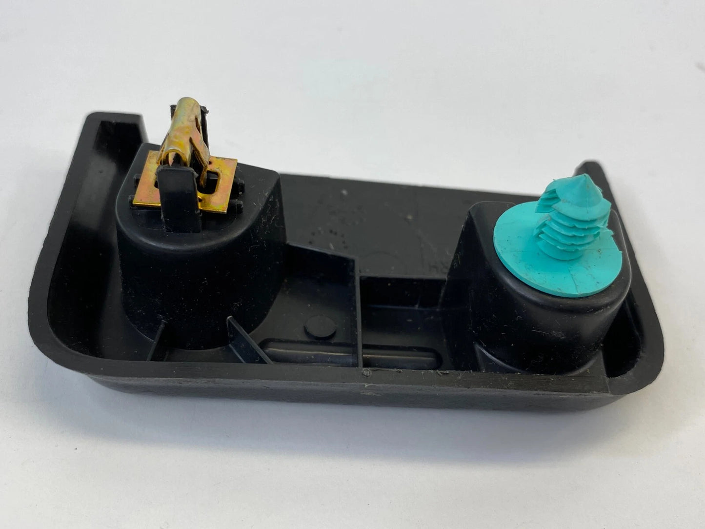 2009-2012 CHEVROLET TRAVERSE FR RH SEAT TRACK BOLT COVER OEM FACTORY 1193870