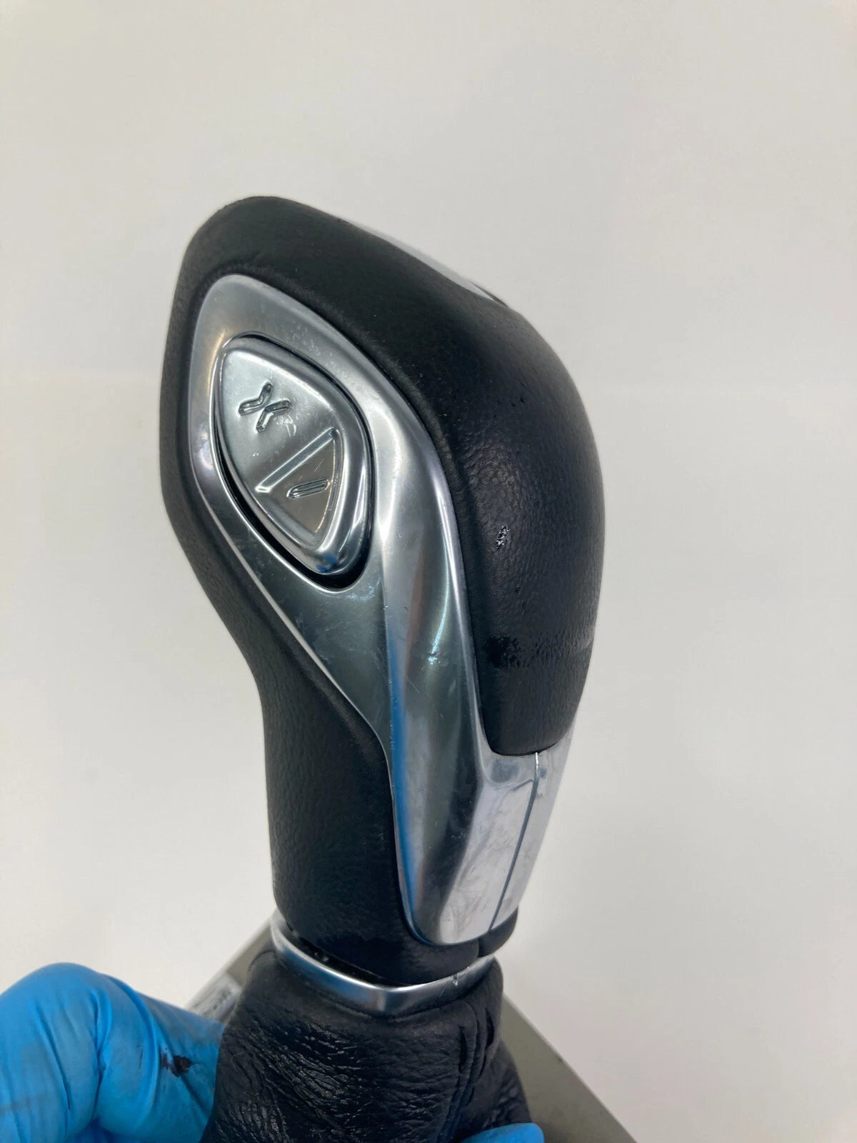 2012-2014 FORD FOCUS 2.0L A/T CENTER CONSOLE SHIFTER BOOT KNOB BEZEL TRIM SYNC