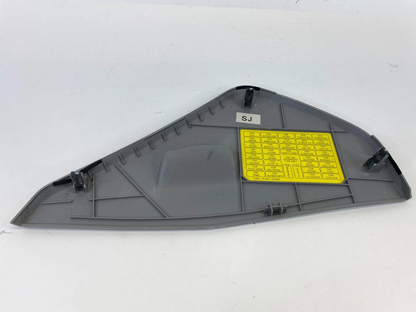 2006-2010 KIA OPTIMA DASH LEFT SIDE FUSE END TRIM COVER CAP 84768-2G000 OEM