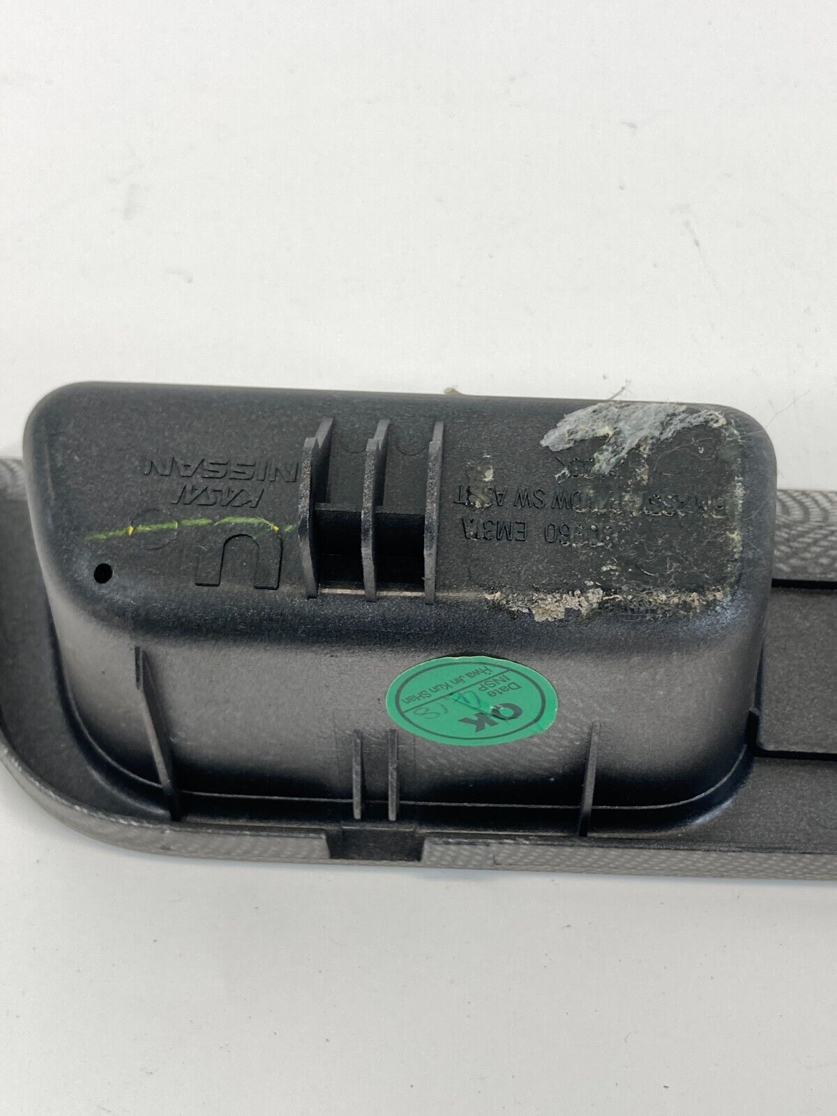 2007-2009 Nissan Versa Front Right Passenger Side Door Window Switch Bezel OEM