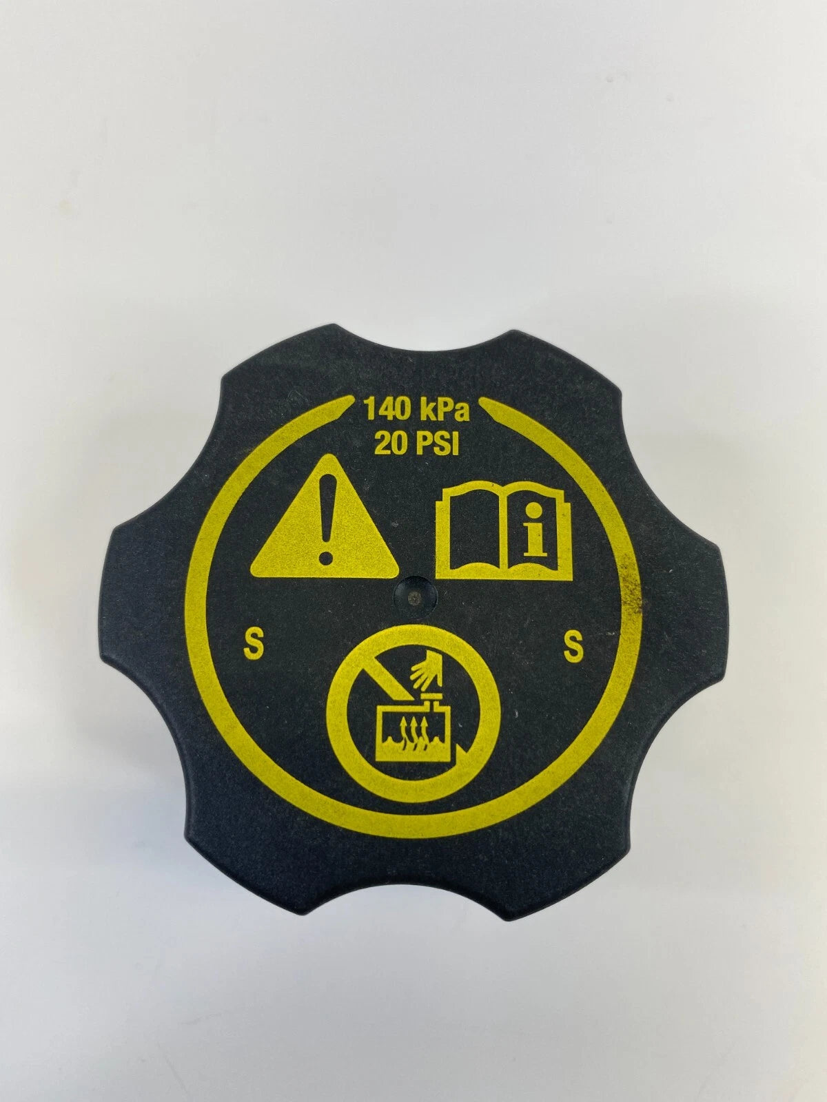 2013-2016 CHEVROLET CHEVY SPARK RADIATOR COOLANT RESERVOIR TANK CAP COVER OEM