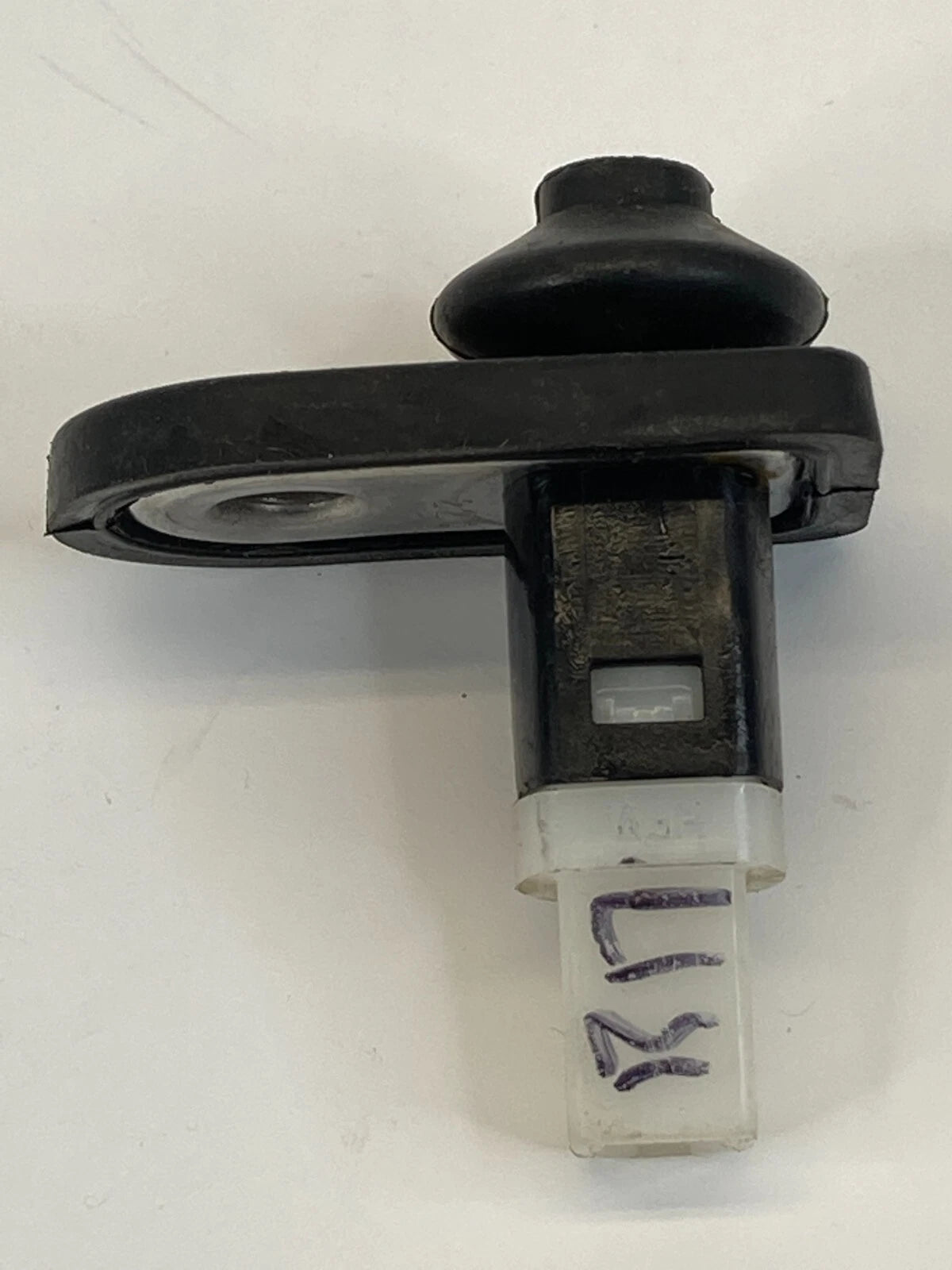 2011-2016 KIA OPTIMA REAR RIGHT SIDE DOOR AJAR JAMB LIGHT SWITCH BUTTON