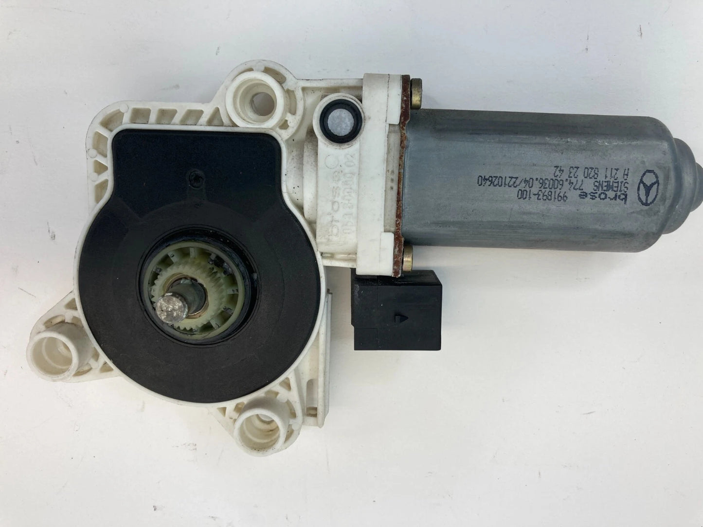 2003-2009 MERCEDES-BENZ E320 REAR LEFT DOOR POWER WINDOW MOTOR A2118202342 OEM