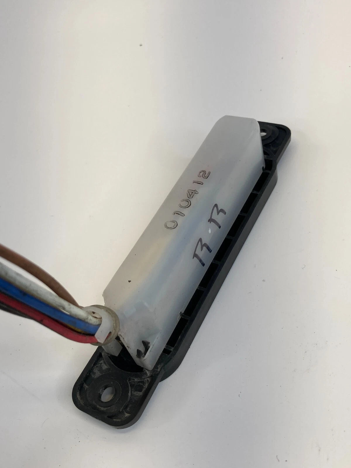 2000 2001 MAZDA MPV REAR RIGHT BARN SLIDING DOOR JAMB CONTACT JOINT SENSOR OEM