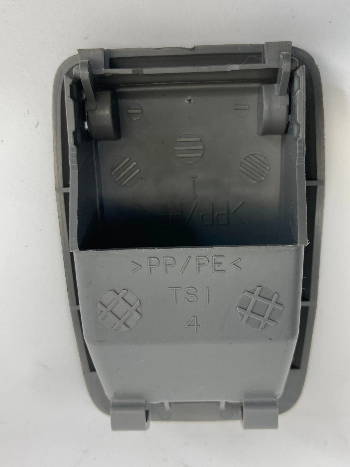 2002-2006 TOYOTA CAMRY SEDAN REAR SEAT CHILD ANCHOR CAP COVER ASSY OEM