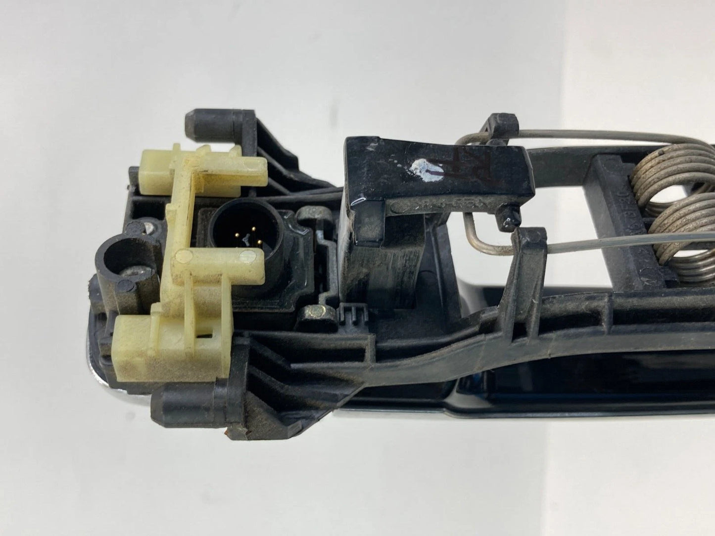 99-03 MERCEDES-BENZ CLK430 CONVERTIBLE RIGHT PASSENGER DOOR EXTERIOR DOOR HANDLE
