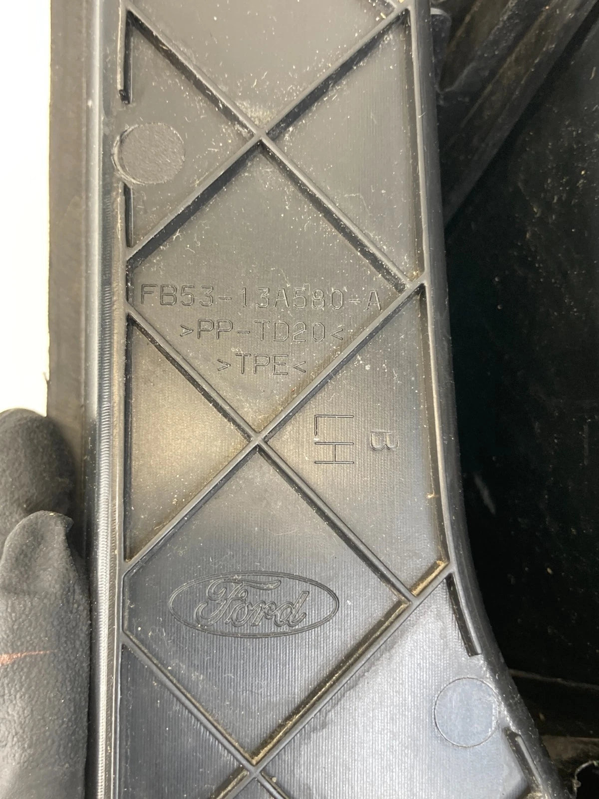 2016-2019 FORD POLICE INTERCEPTOR UTILITY REAR RIGH SIDE TAILLIGHT TAIL LAMP OEM