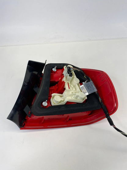 2007 2008 BMW 328I REAR LEFT OUTER TAILLIGHT TAIL LAMP UNIT ASSEMBLY 7161955 OEM