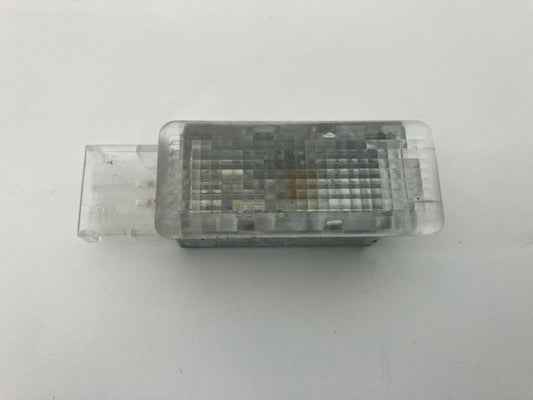 2007-2018 VW VOLKSWAGEN JETTA INNER WARNING LIGHT GLOVE BOX LAMP 7L0947415 OEM