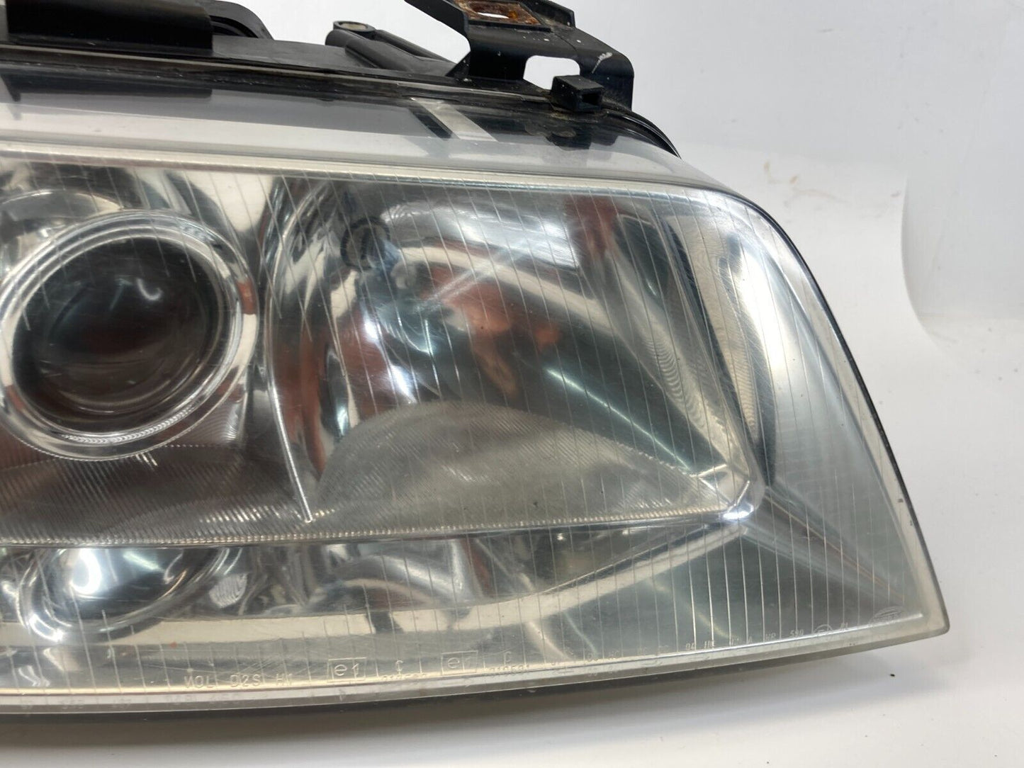 2000 2001 Audi A6 Quattro Front Right Passenger Headlight Headlamp Lamp Halogen