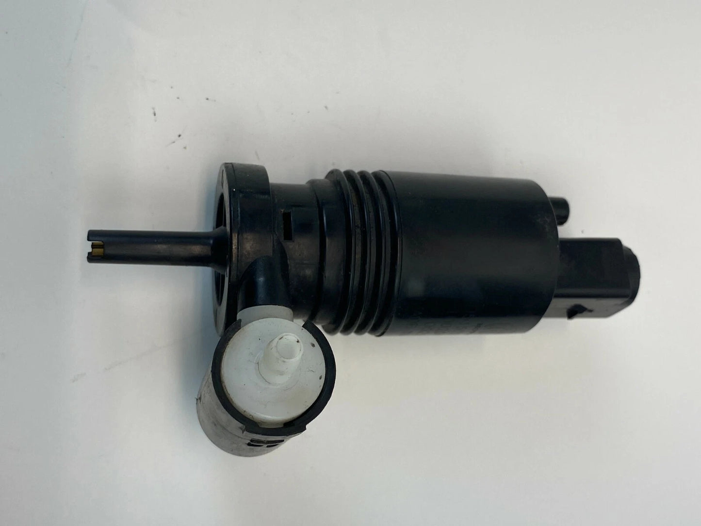 2008-2016 CHRYSLER TOWN & COUNTRY WINDSHIELD WIPER WASHER PUMP MOTOR 05152075AC
