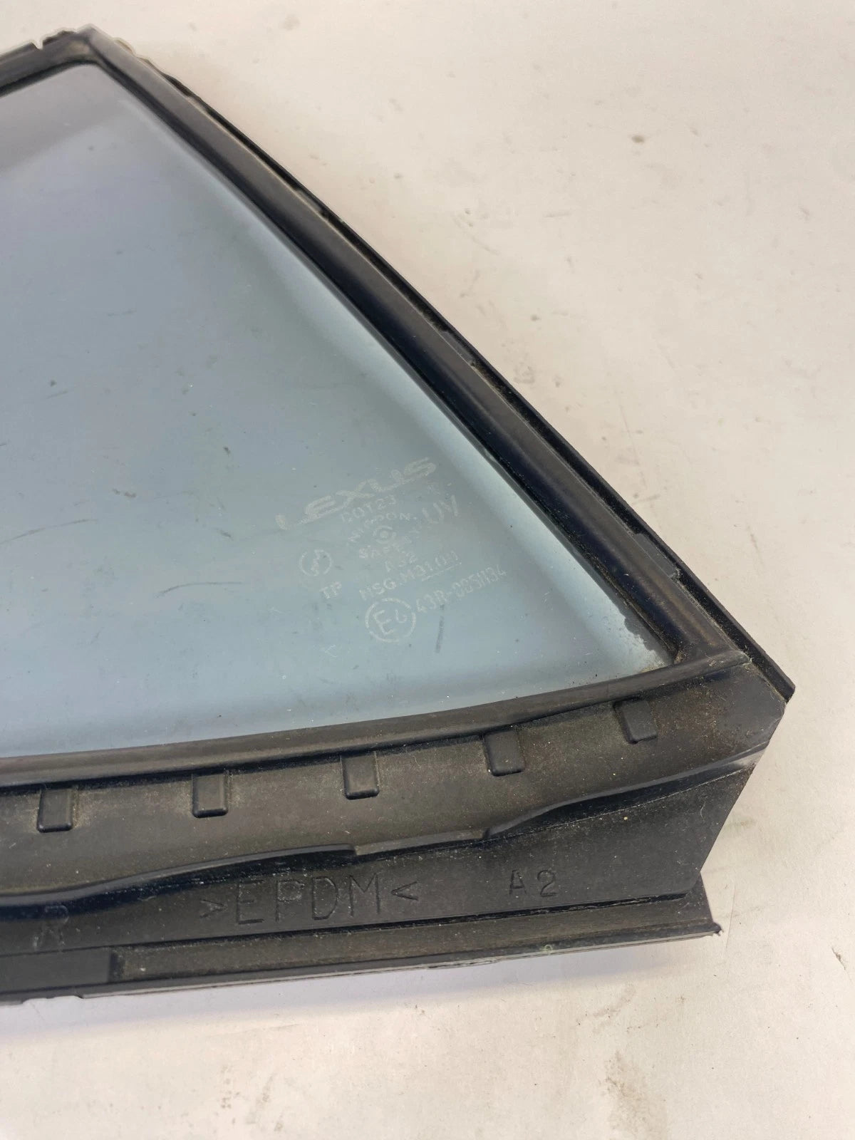 2006-2014 LEXUS IS250 IS350 REAR RIGHT DOOR QUARTER WINDOW GLASS 68188-53030 OEM