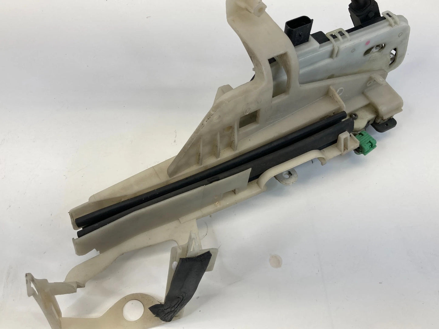 10-19 Ford Taurus 13-19 Police Interceptor Sedan Front Right Door Lock Actuator