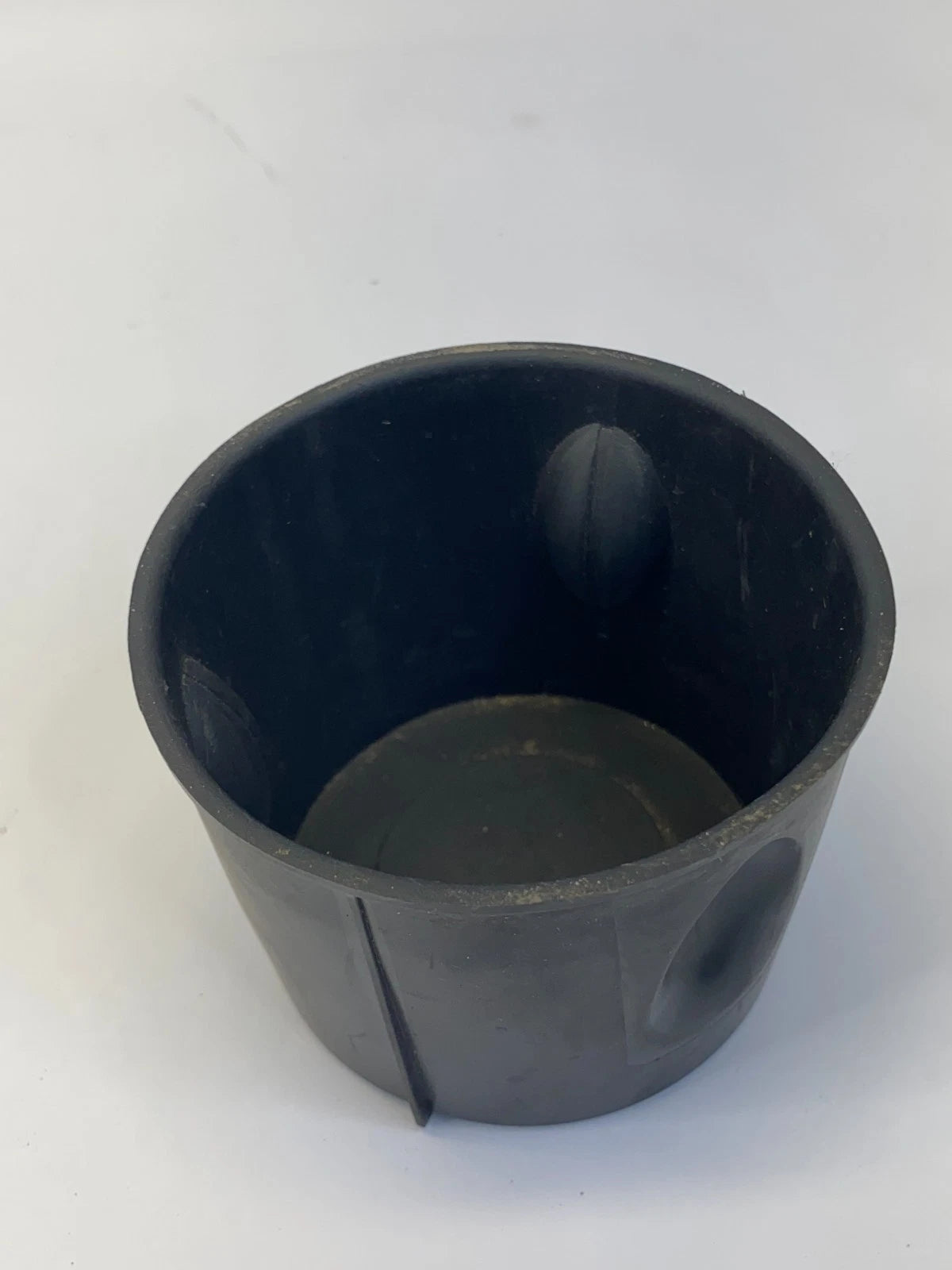 2009-2017 CHEVROLET TRAVERSE CENTER CONSOLE CUP HOLDER INSERT LINER OEM 1615723