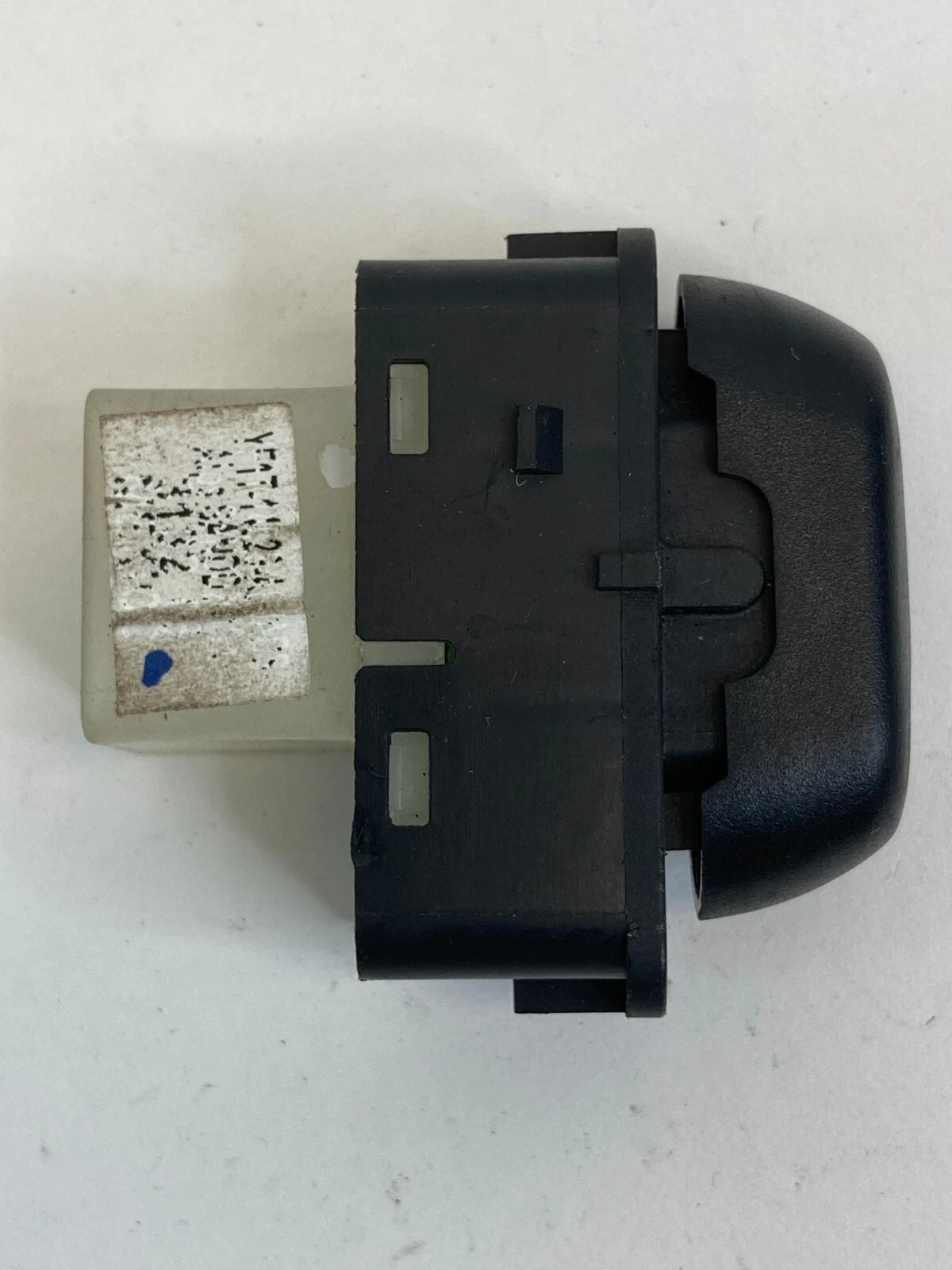 2001-2007 FORD ESCAPE REAR RIGHT PASSENGER WINDOW BUTTON SWITCH CONTROL OEM