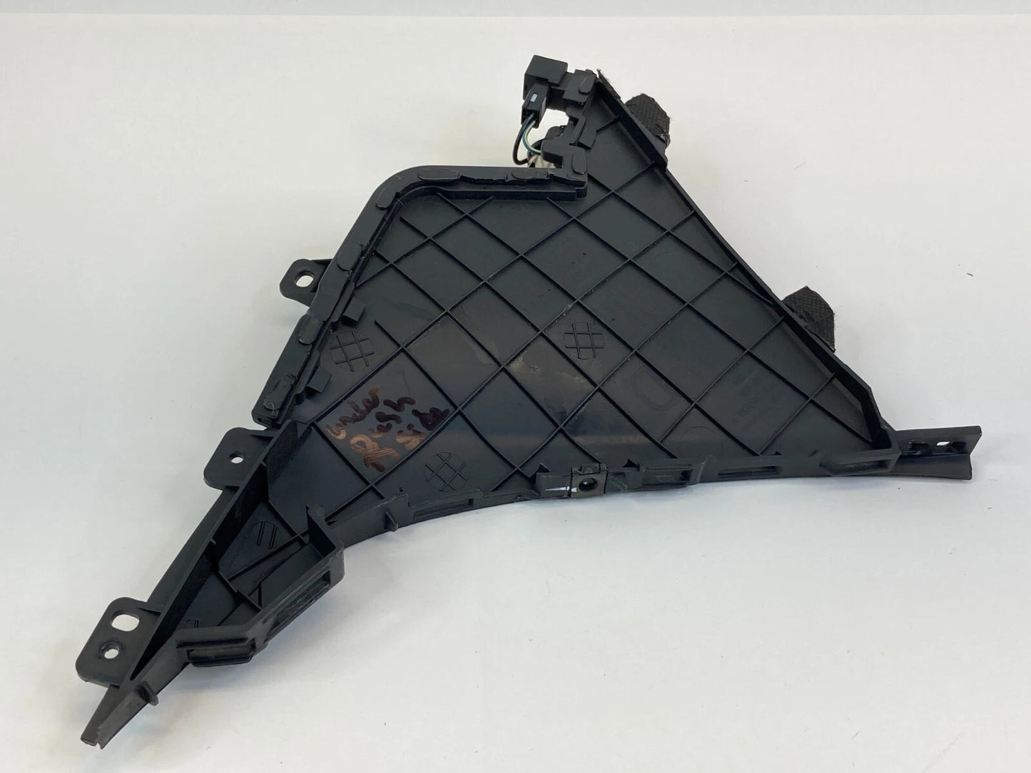 14-16 HYUNDAI ELANTRA SDN RIGHT CENTER CONSOLE FILLER PAD BEZEL 846773XAA1 KOREA