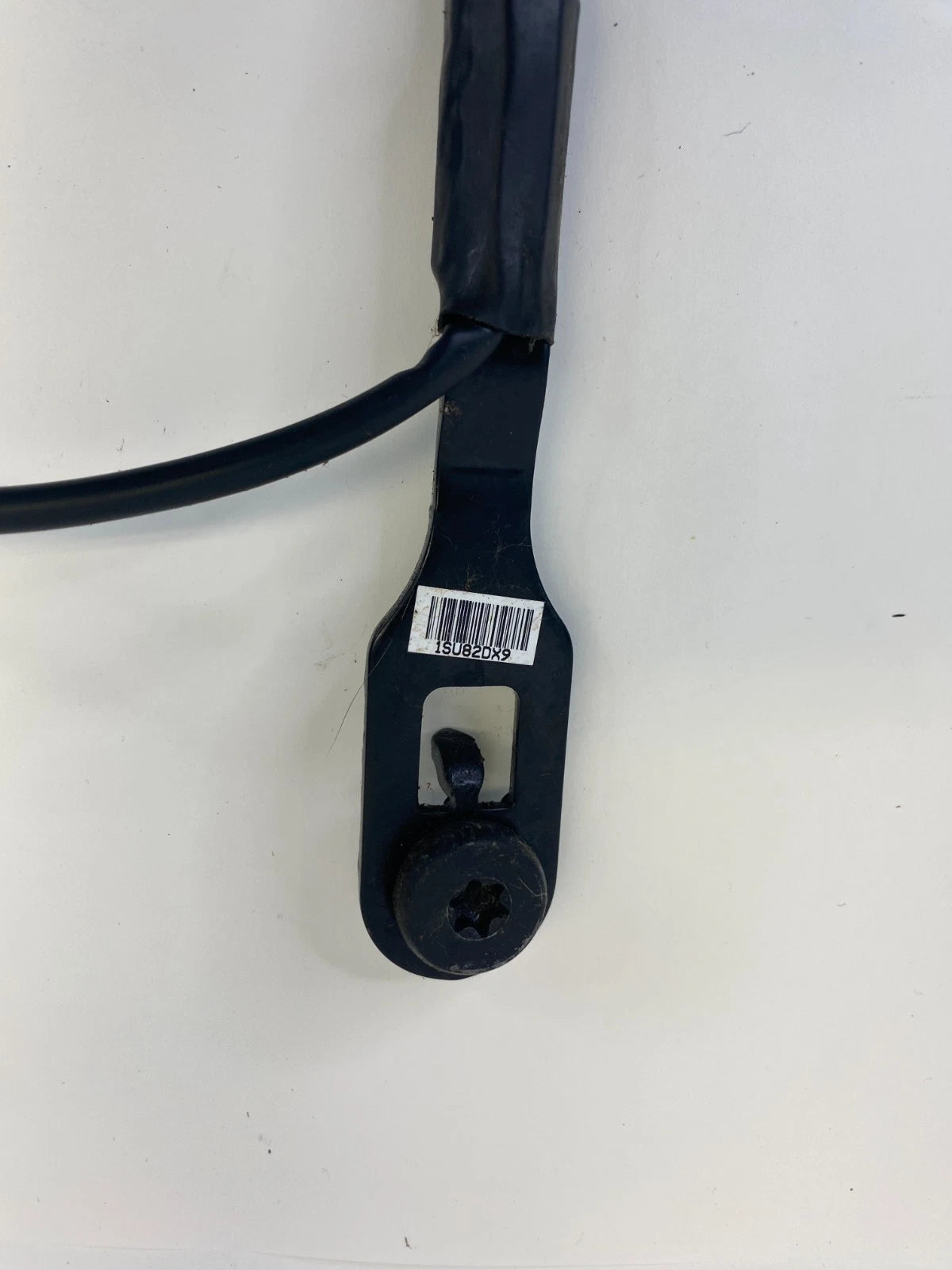 2013 13 DODGE DART FRONT RIGHT PASSENGER SIDE SEAT BELT BUCKLE ASSY 1SU82DX9 OEM