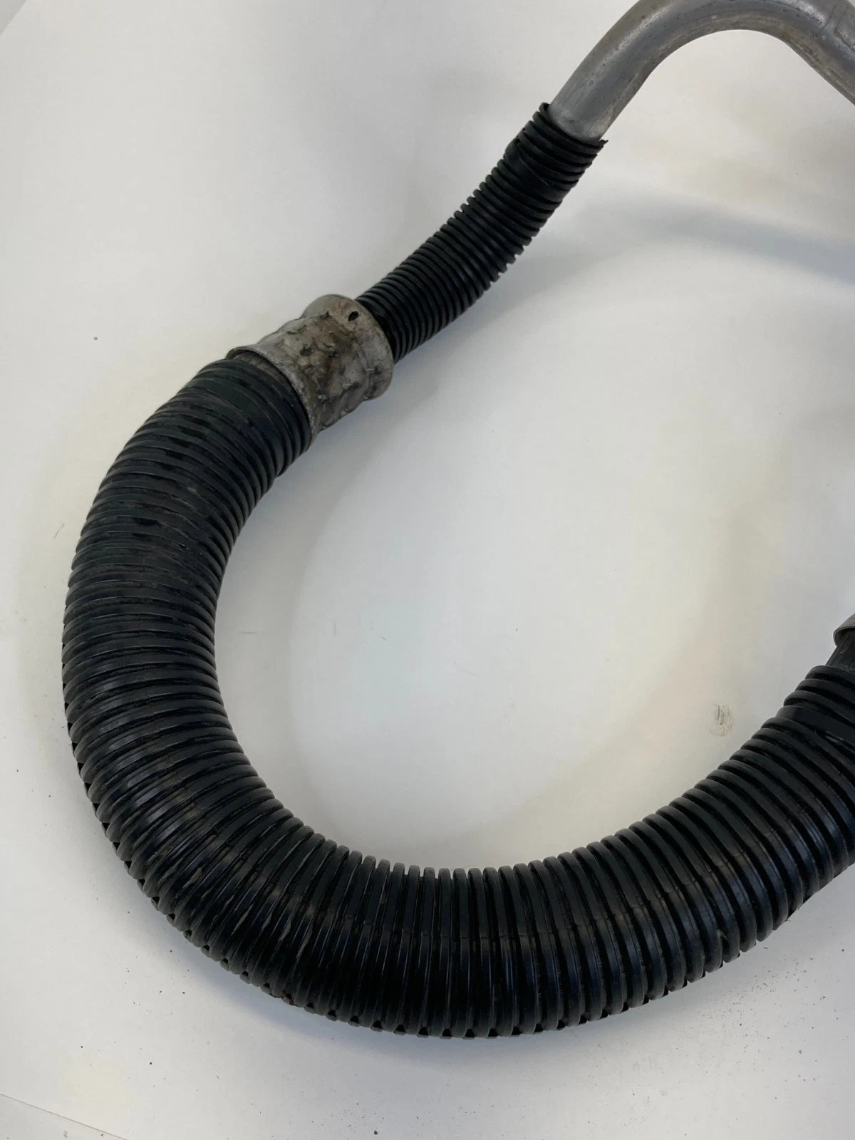 2013-2019 Ford Taurus Police Interceptor Sedan A/C Refrigerant Hose Line OEM
