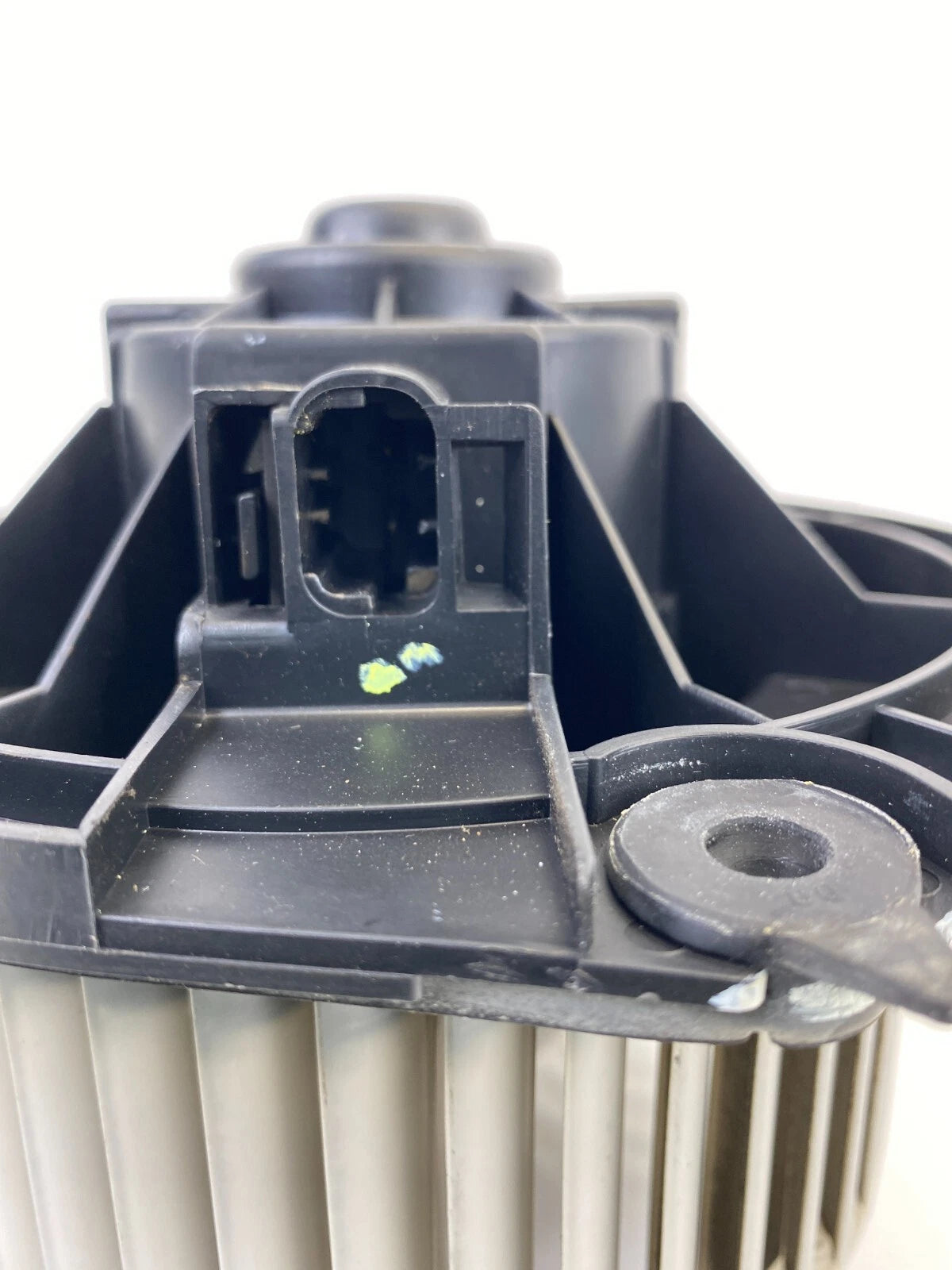 2004-2013 CHEVROLET IMPALA HEATER AC BLOWER MOTOR FAN ASSEMBLY 52408433 OEM