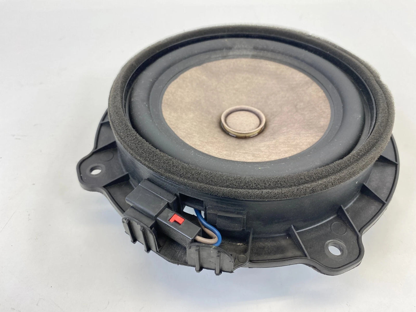2010 11 12 2013 KIA FORTE SEDAN REAR RIGHT DOOR AUDIO SPEAKER 96340-1M000 OEM