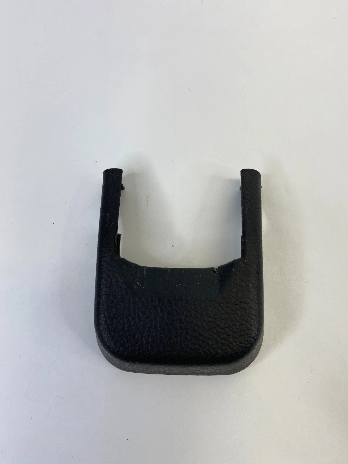 07 08 09 10 11 12 NISSAN ALTIMA SEDAN SEAT TRACK END COVER CAP TRIM 1192427 OEM