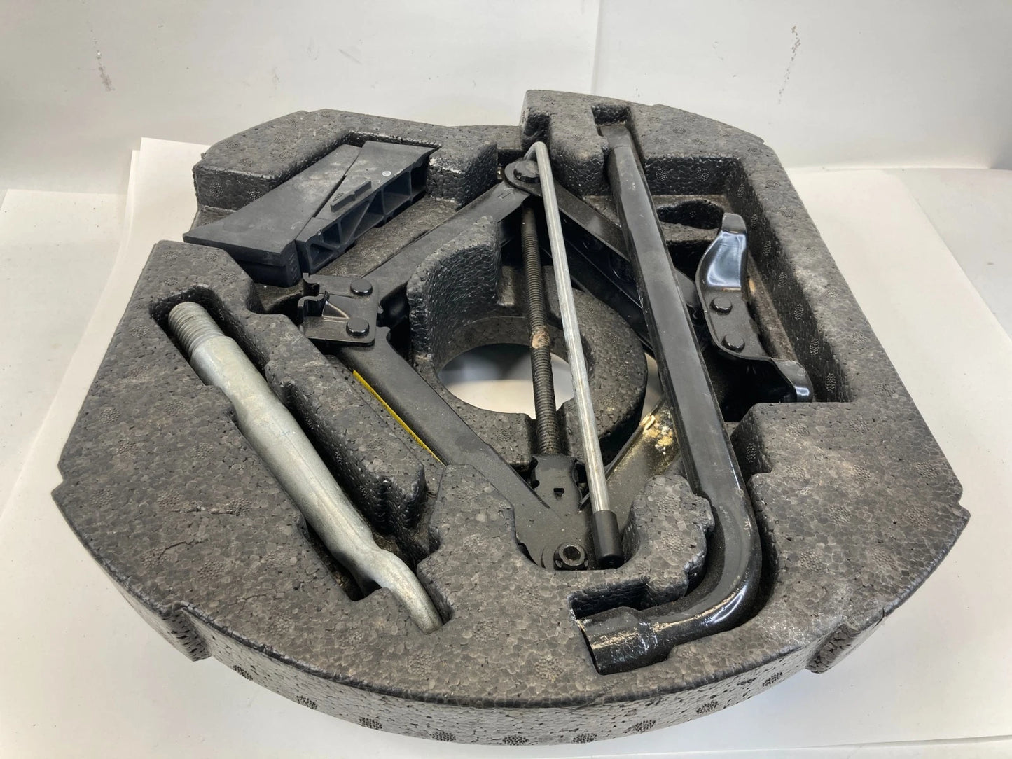 09-15 JAGUAR XF EMERGENCY SPARE WHEEL TIRE LIFTING JACK TOOLS W FOAM TRIM OEM