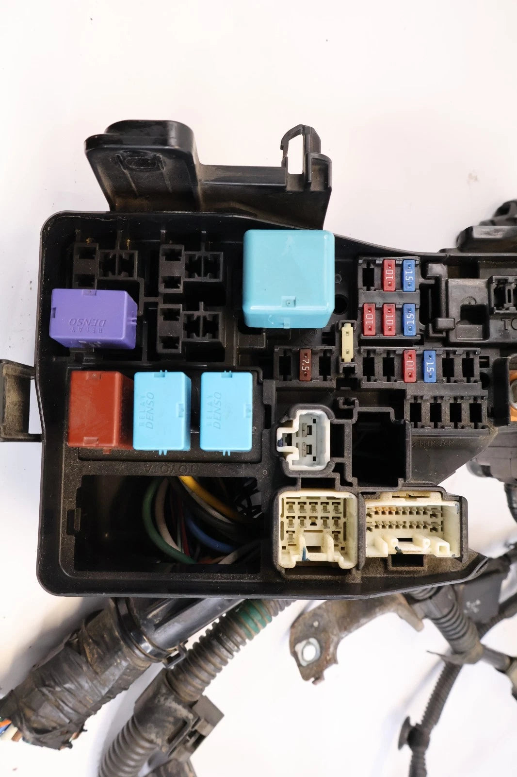 2007 2008 2009 2010 2011 TOYOTA CAMRY 2.4L UNDER HOOD ENGINE FUSE BOX ASSY OEM