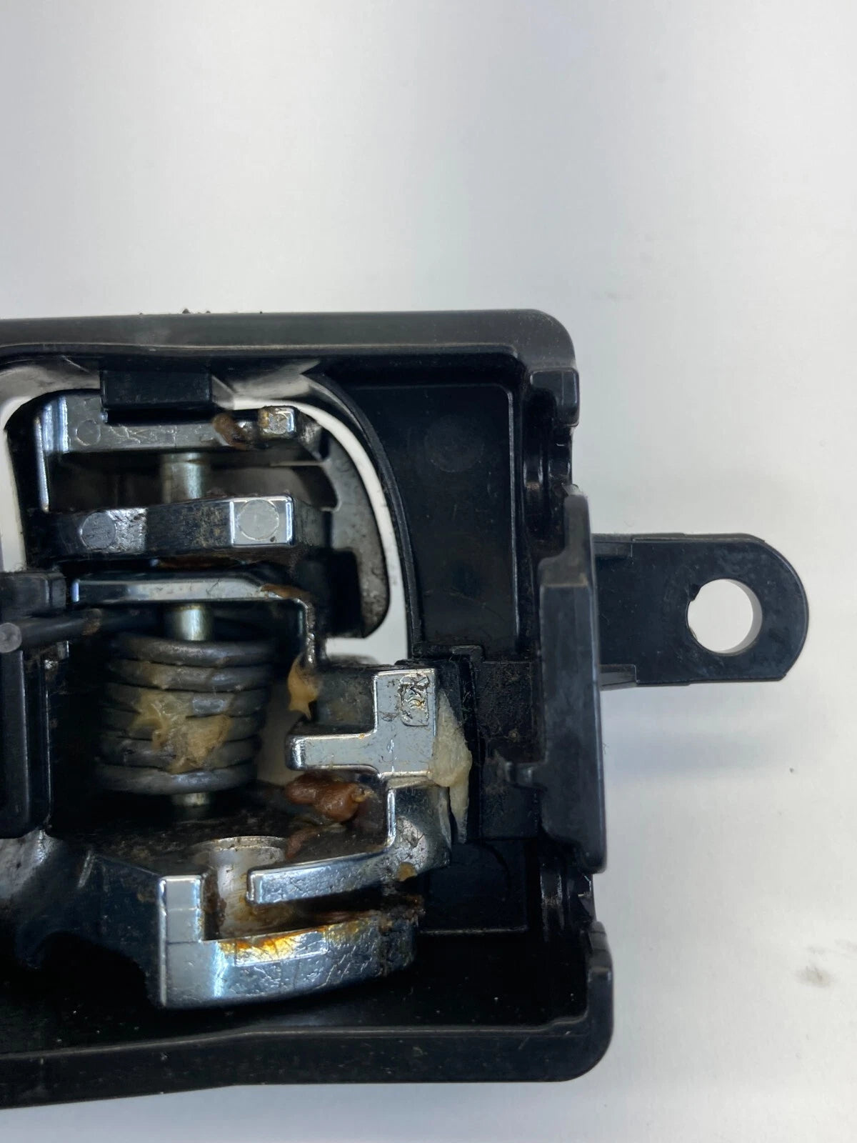 2009-2013 NISSAN MAXIMA REAR LEFT INNER DOOR HANDLE INSIDE CATCH ASSEMBLY OEM