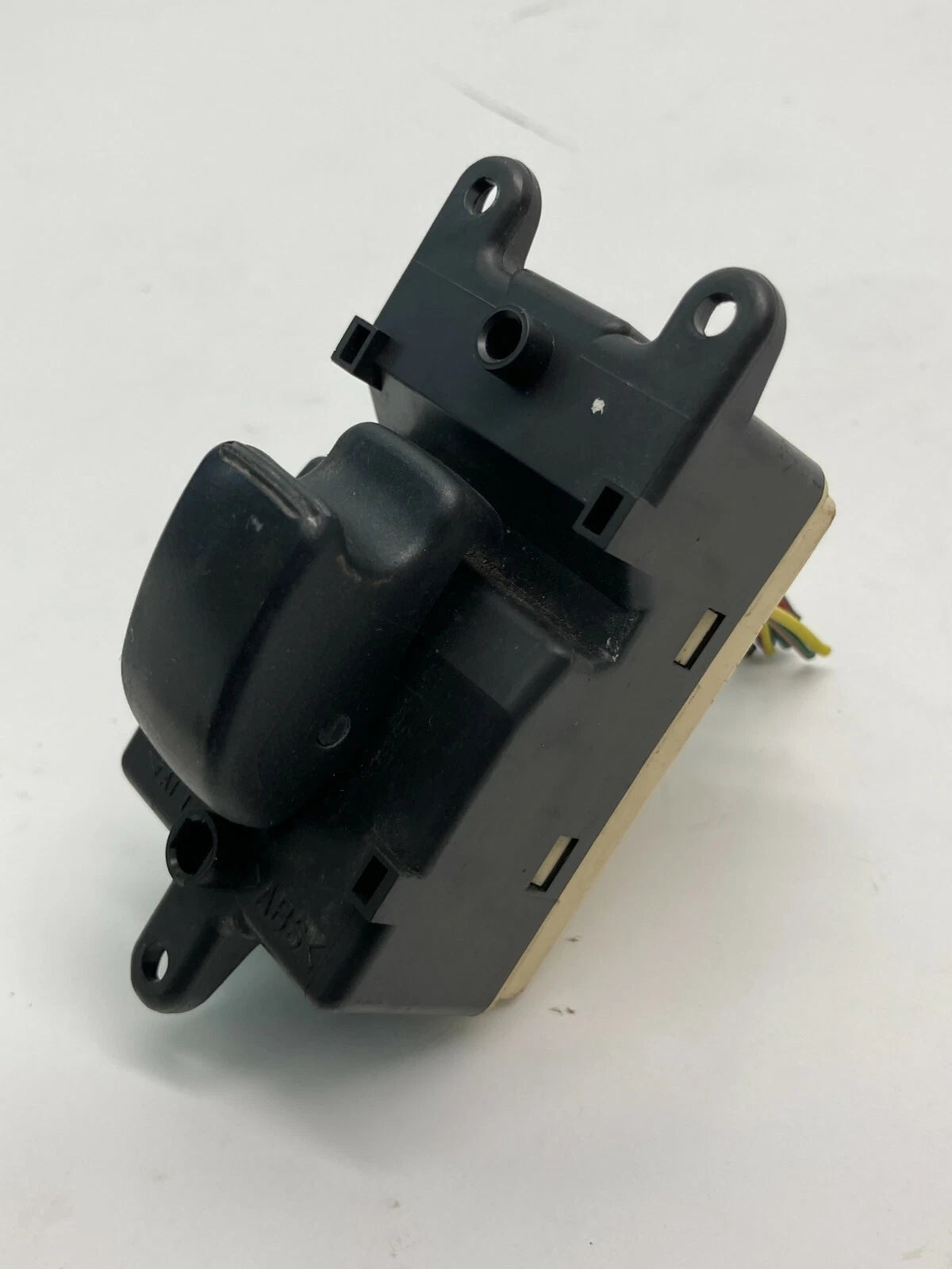 1999-2003 MITSUBISHI DIAMANTE REAR RIGHT DOOR POWER WINDOW SWITCH MR791932 OEM