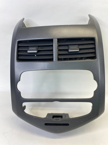 2012-2016 CHEVROLET SONIC CENTER DASH RADIO BEZEL TRIM W/ AIR VENTS OEM