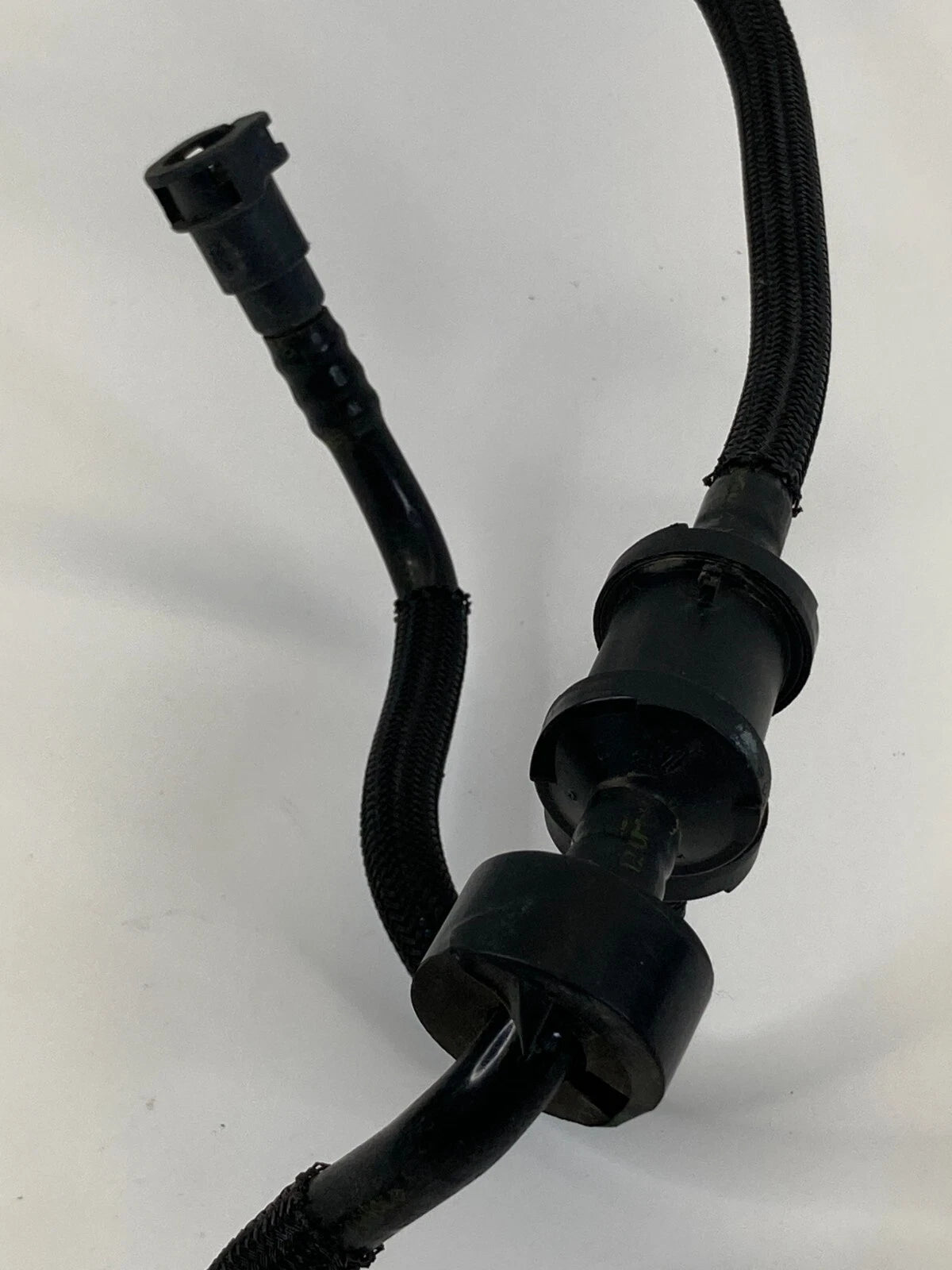 2017-2020 FORD FUSION HYBRID BRAKE VACUUM SUPPLY MANIFOLD HOSE DG98-9C490-AF