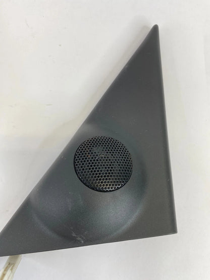 1998-2002 ISUZU TROOPER FRONT RIGHT DOOR TWEETER SPEAKER TRIANGLE COVER OEM