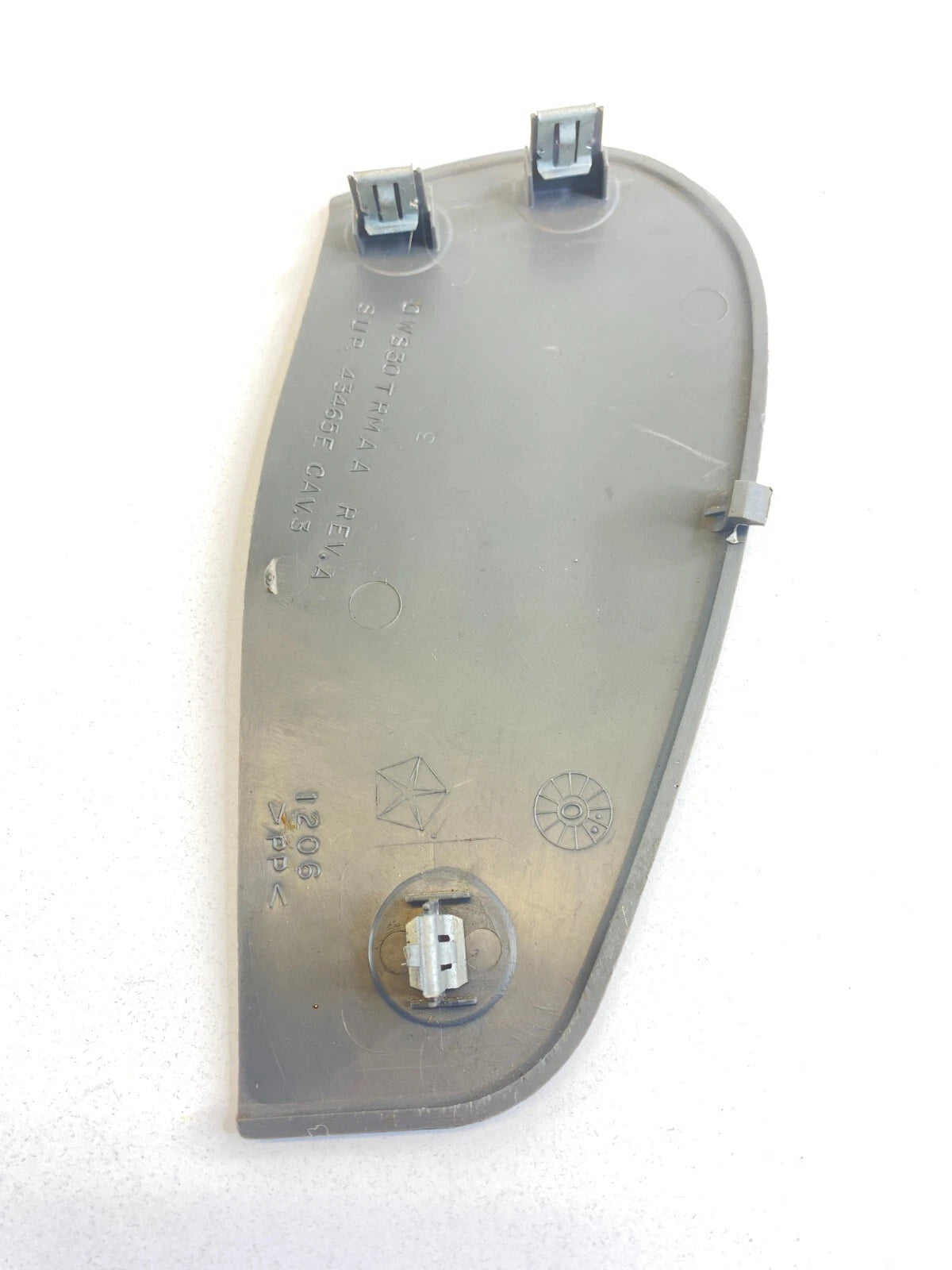 2004 DODGE GRAND CARAVAN FRONT RIGHT SIDE DASH END CAP COVER TRIM 0WS30TRMAA