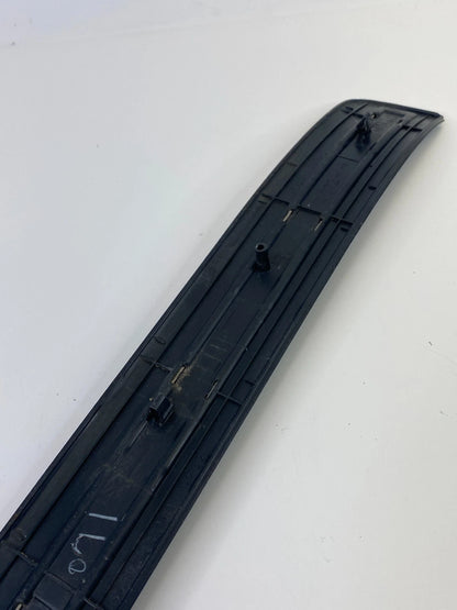 2000 2001 LEXUS ES300 FRONT LEFT DOOR SILL SCUFF PLATE TRIM PANEL 67912-33040