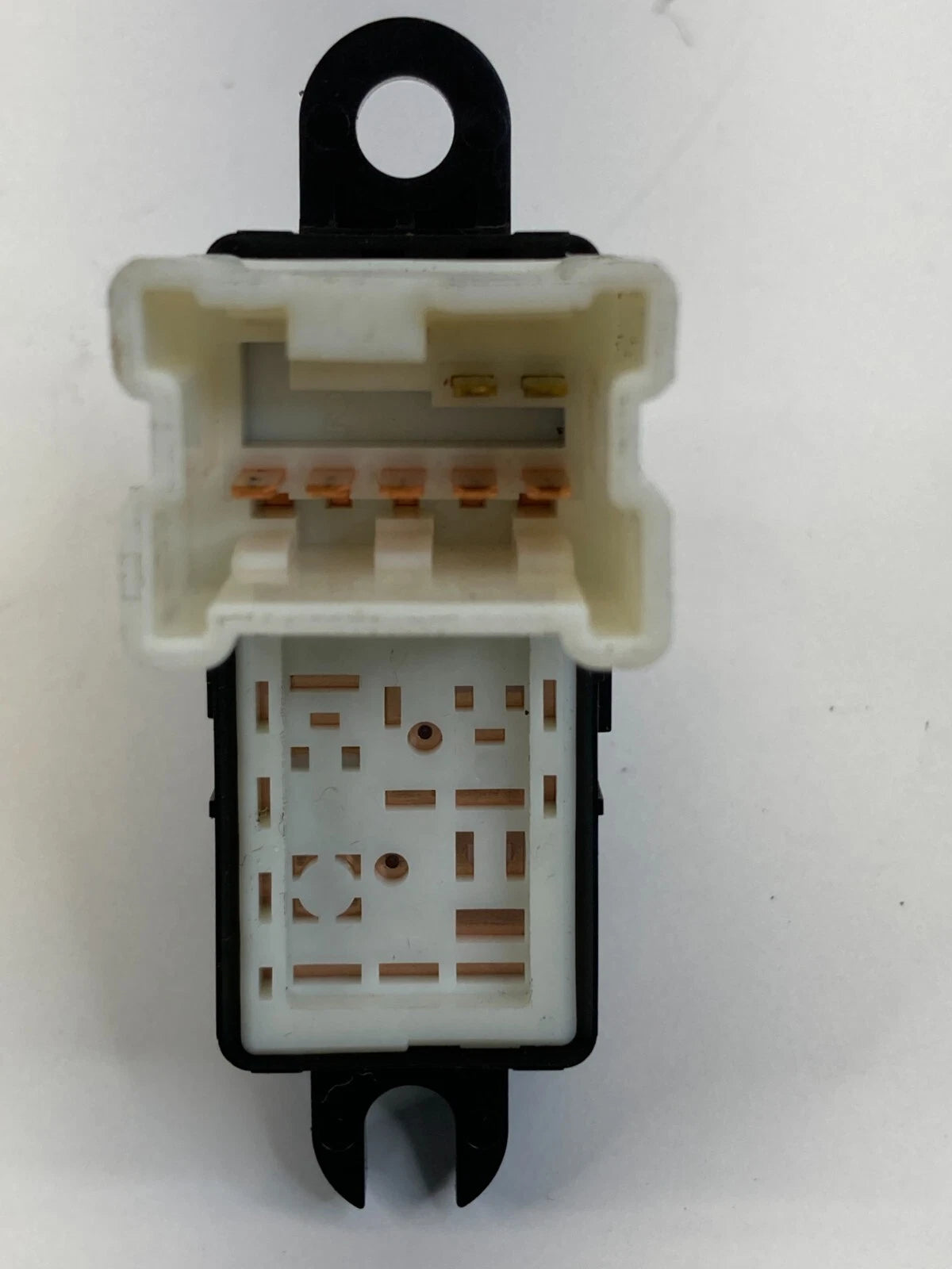 2004-2008 NISSAN MAXIMA REAR RIGHT BACK DOOR WINDOW CONTROL SWITCH BUTTON OEM