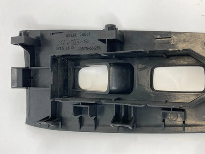2007-2010 HYUNDAI ELANTRA FRONT RIGHT PASSENGER SIDE DOOR WINDOW SWITCH BEZEL