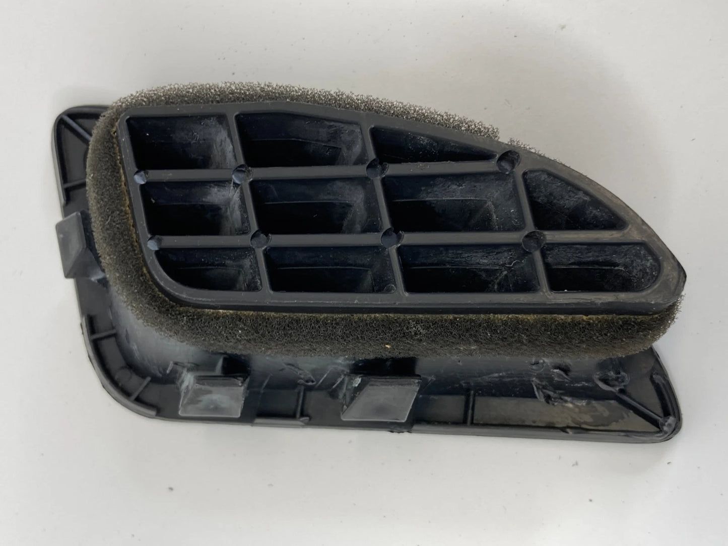 2011-2016 HYUNDAI ELANTRA FRONT RIGHT SIDE AC DASH DEFROSTER AIR VENT GRILLE OEM