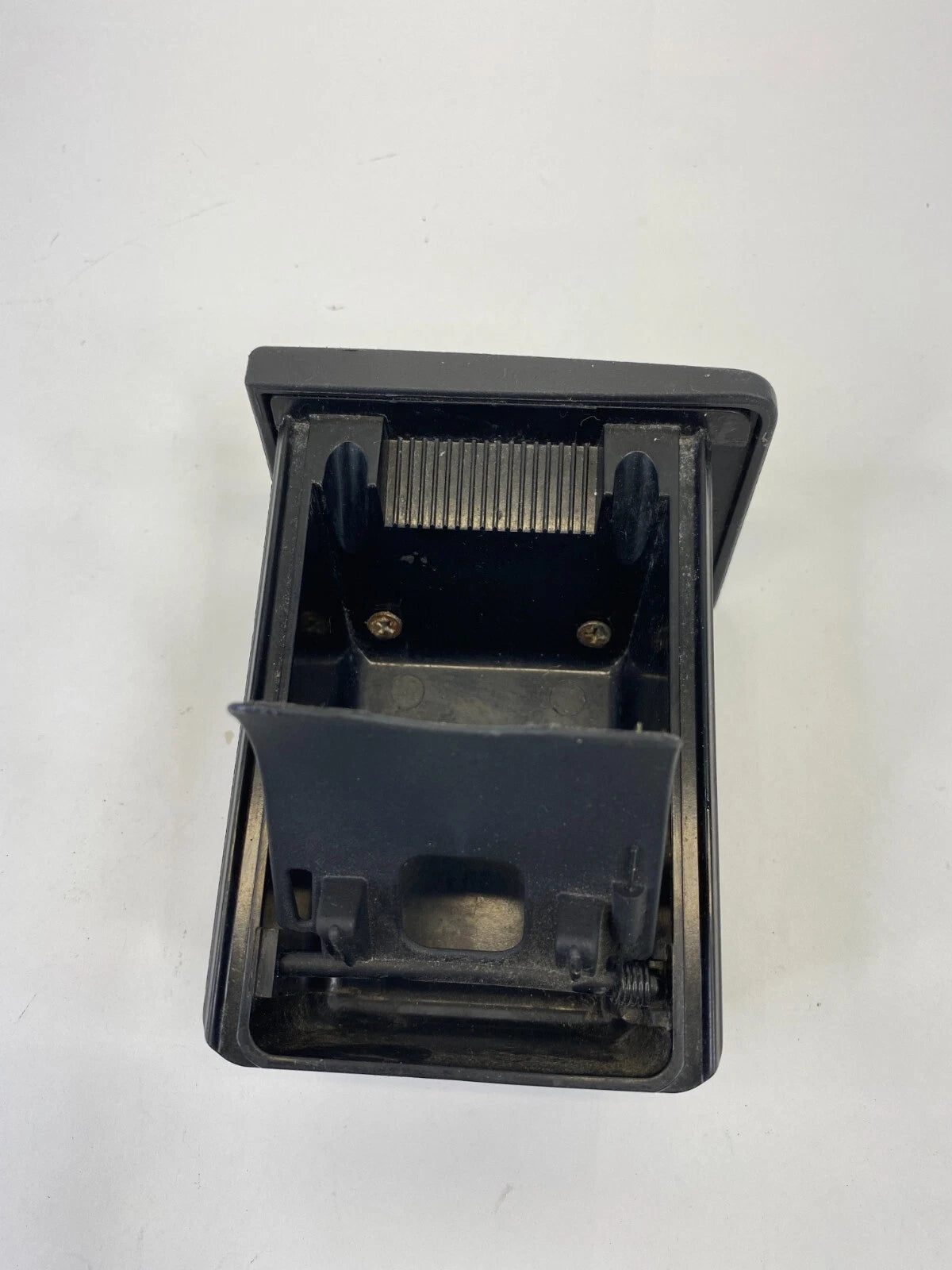 07-11 CHEVROLET AVEO 09-11 AVEO5 INSTRUMENT PANEL DASH ASHTRAY ASH TRAY STORAGE