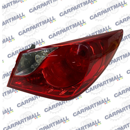 2011-2014 HYUNDAI SONATA TAILLIGHT LAMP RH PASSENGER OUTER OEM FACTORY 92402-3Q