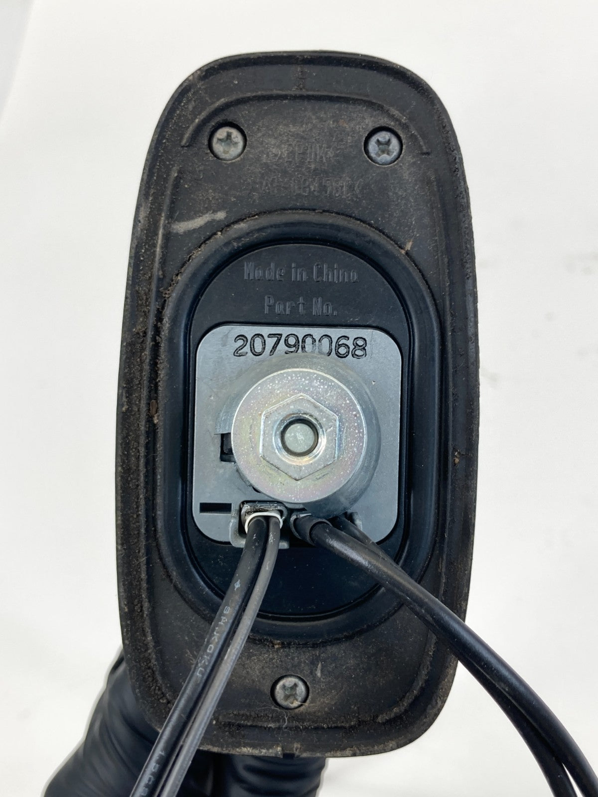 2012-2015 Chevrolet Captiva Sport AM/FM Radio Roof Mounted Antenna Mast 20790068