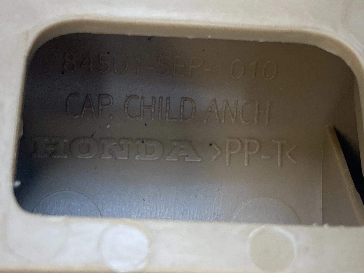 04-08 ACURA TL SEDAN SEAT CHILD ANCH ANCHOR COVER CAP TRIM BEZEL 84501SEP010