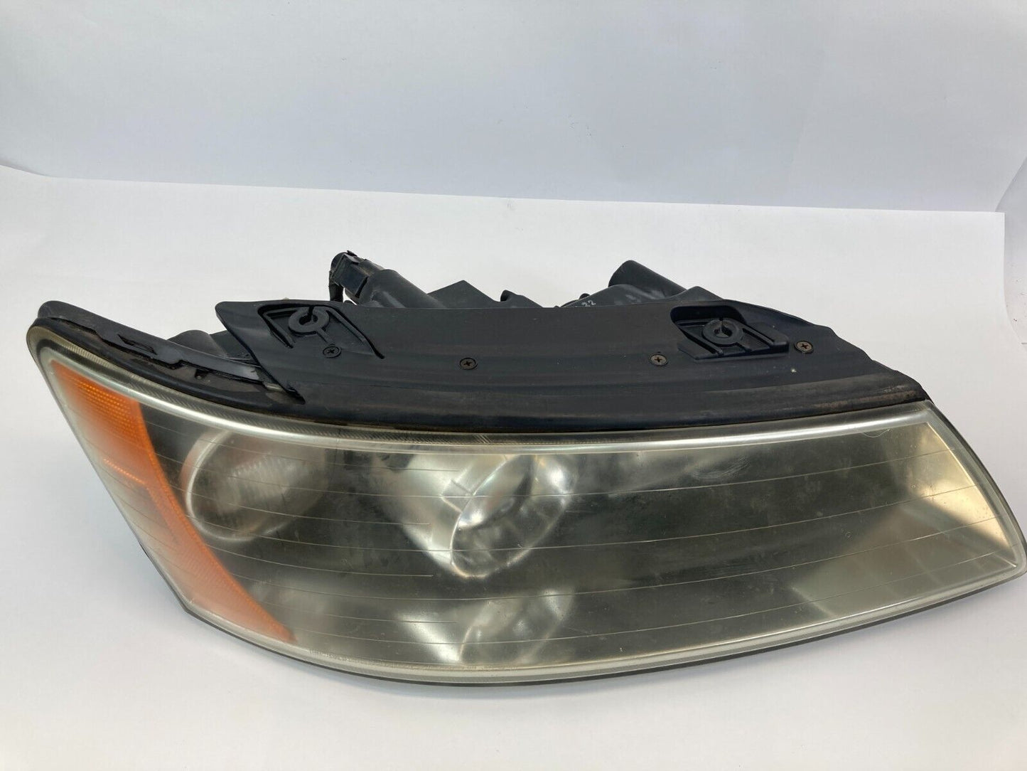 2006-2008 Hyundai Sonata Front Right Passenger Side Headlight Headlamp OEM