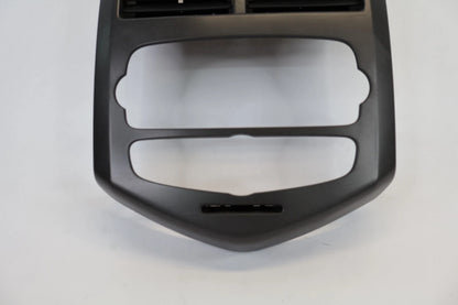 2012-2016 CHEVROLET SONIC CENTER DASH RADIO BEZEL W/ AIR VENTS 95460915