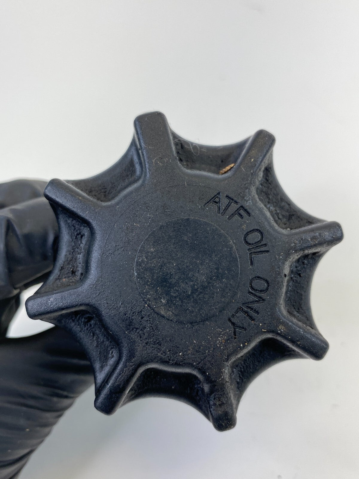 06 BMW 330xi 07 08 328xi 3.0L Power Steering Fluid Container Reservoir Cap Cover