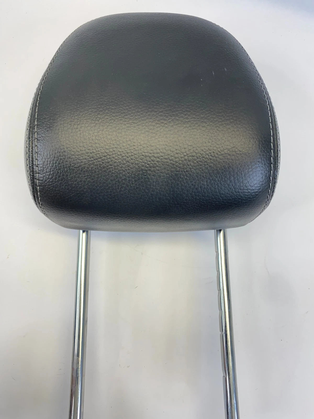 2011-2015 KIA SORENTO FRONT LEFT DRIVER ACTIVE HEADREST HEAD REST OEM